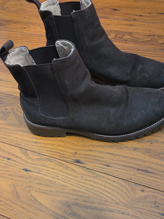 Banana Republic Other - Banana Republic Men's Dark Brown Suede  Chelsea Boots